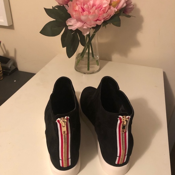 Steve Madden Wonderous Sneaker Wedge - Picture 3 of 5